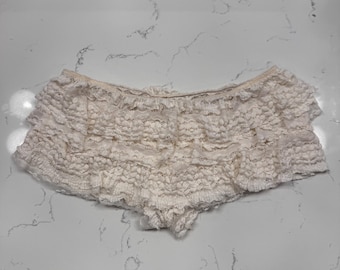 Coquette Style Lace Ruffle Mini Shorts