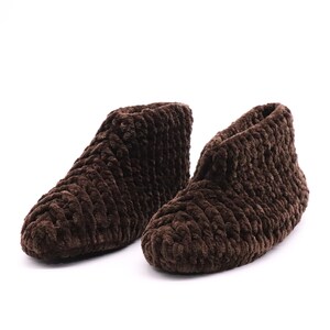 Brown knitted slippers socks/womens slippers/womens slipper boots/slipper boots/slippers/slippers for women/crochet wool slippers