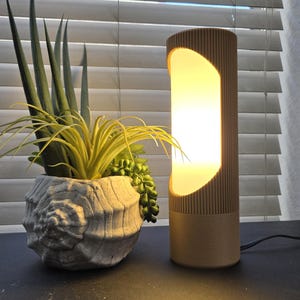 Cylinder Table Lamp Aesthetic Lamp Retro Modern Minimalist Decor Reading Bedside Lamp Warm LED Bulb Desk Light Nightstand Lamp Office Lamp