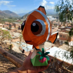 Baby Nemo, papercraft nemo, nemo and dory, papercraft, origami, gift, paper model, diy, home decor.