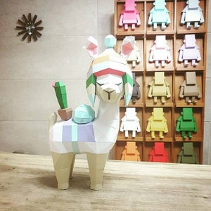 LLama bebé Versión 3, Decoración de interior, Llama low poly, Template , Home decor, papercraft, Llama tierna, decoración llamita.