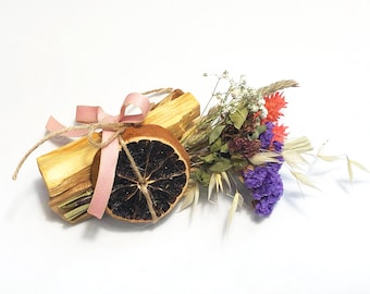 Palo Santo Bundle - 3 Palo Santo sticks with Orange and Dry Wildflower