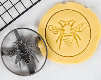Honeybee Cookie Cutter - Buzz into Baking with Adorable Treats