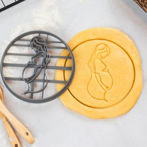 Foremka do ciastek w kształcie kobiety w ciąży - idealna na baby shower, do fondantu, do pieczenia, na ciasteczka i na przyjęcie herbaciane!