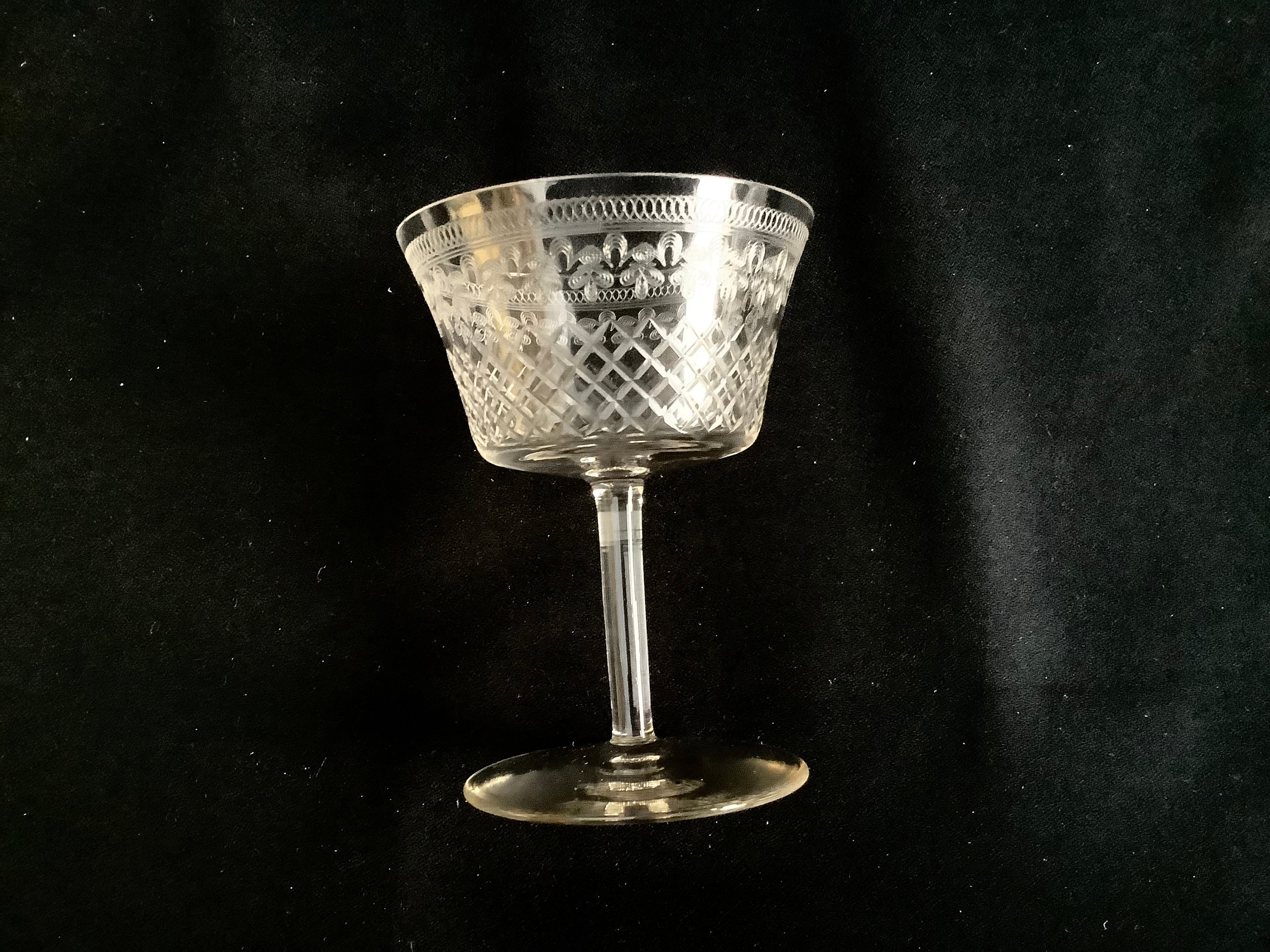 Fine Set of 6 Tall Edwardian Crystal Coupes in the Lady Hamilton Pall ...