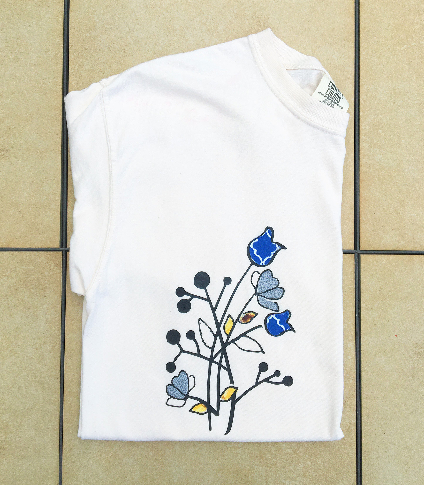 Floral TShirt Custom Floral Design HandSewn & Vinyl Etsy.de