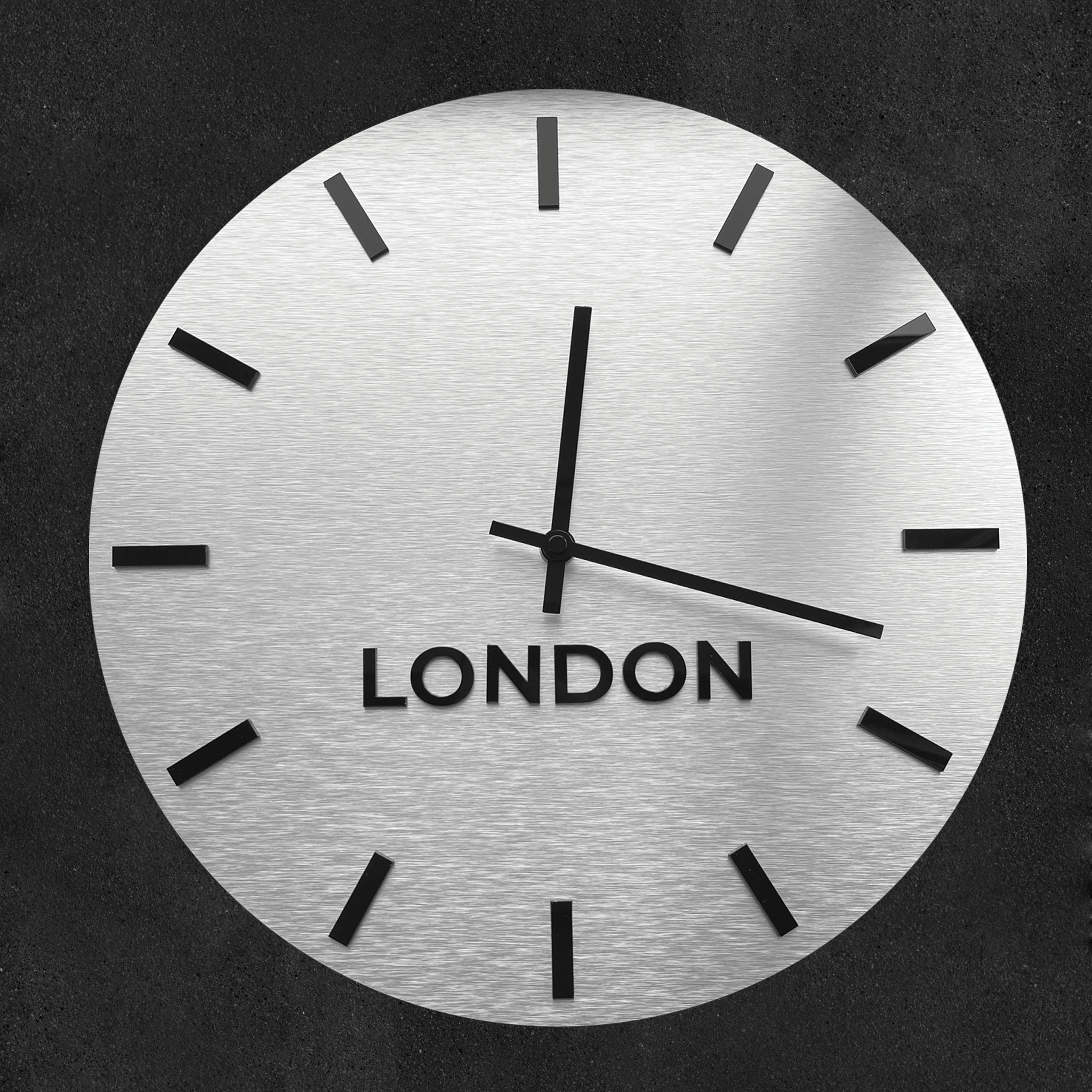 Personalized World Time Zone Clock - Modern Hotel Reception Timezone ...