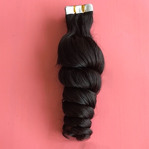 ルーズウェーブウェフト ブラジル産レミー人毛テープインヘアエクステンション ナチュラルカラーヘアバンドル 40 個 テープヘアエクステンション 女性用