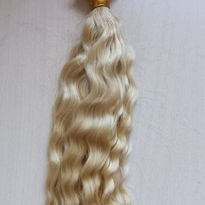 女性用ブロンドカーリーIチップヘアエクステンション ブラジル産レミーヒューマンプレボンドウォーターウェーブヘアエクステンション 100ストランド/束