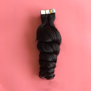 ルーズウェーブスキンウェフト マレーシア産レミー人毛テープインヘアエクステンション 40本 ナチュラルカラー 女性用
