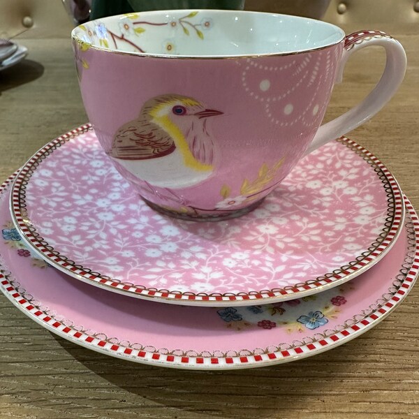 Pip Studio trio floral cup saucer and side plate in unused condition made in Amsterdam Happy products for Happy people fine porcelain