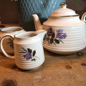 Sadler vintage collectible teaset made from fine bone china in England