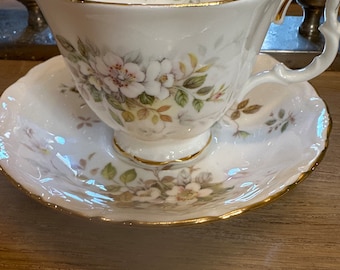 Royal Albert Haworth tea cups saucers