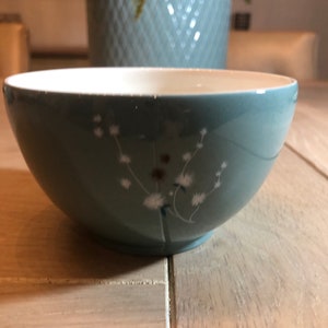 Royal Doulton 4664 large sugar bowl in perfect condition
