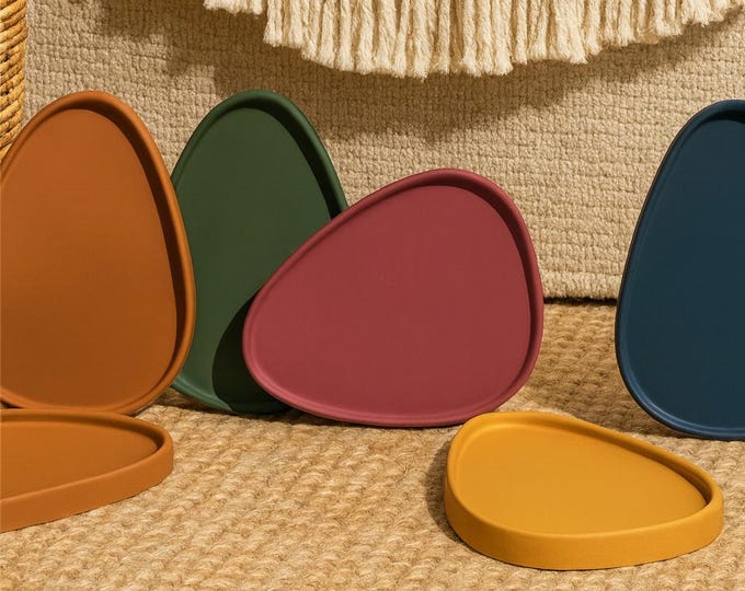 Handmade Concrete Tray: Modern Boho Decor, Jewelry Holder