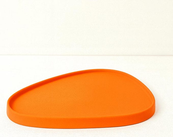 Handmade Modern Concrete Tray – Minimalist, Functional, and Stylish