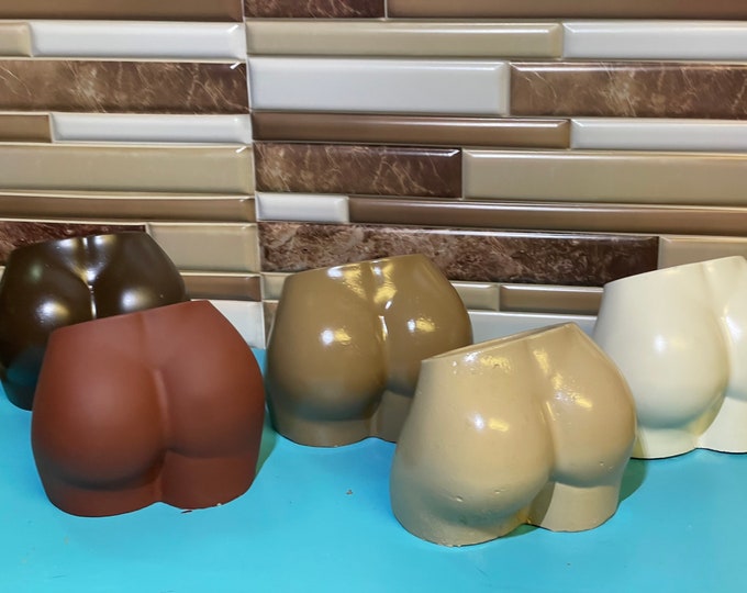 Booty Concrete Planter - Fun and Cheeky Home Decor for Plants, Cacti and Succulents