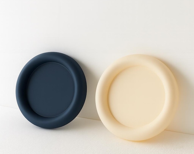 Handmade Round Concrete Tray: Minimalist Home Decor, Jewelry Catchall