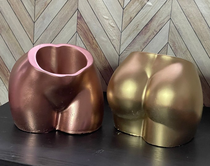 Planter Pot Booty Shaped handmade of Concrete