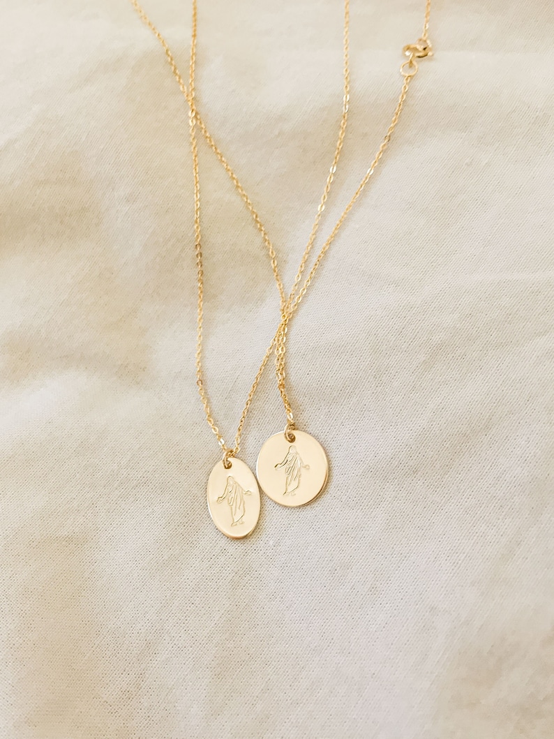 Dainty Christus Necklace, Christian Necklace, Faith Necklace, Christ Necklace, Christus Necklace, Jesus Necklace, Jesus Pendant, Gold Christ zdjęcie 1