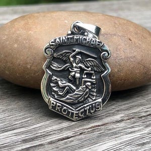 Handgefertigte 925 Sterling Silber Erzengel Anhänger St. Michael Christian Guardian Angelo Amulett Anhänger/Halskette Schmuck Geschenk von VINTZ