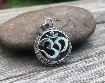 Ohm(Om) sterling silver pendant 925, jewelry ohm, yoga ohm jewelry, Namaste yoga, Oxidized, Handcraft