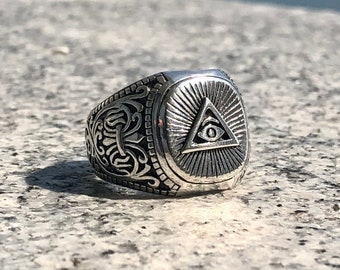 Handcrafted 925 Sterling Silver Egypt Eye of Horus Egyptian Pyramid Unisex Ring