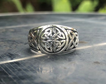 Handcrafted 925 Sterling Silver Viking Triquetra Circle Celtic Symbol Ring Celtic Knot