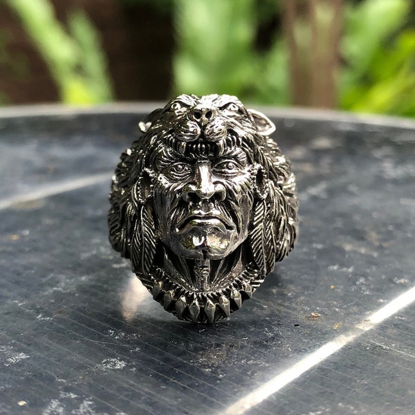 Handcrafted 925 Sterling Silver Indian Tribesmen Native American Chief Wolf Headdress Ring