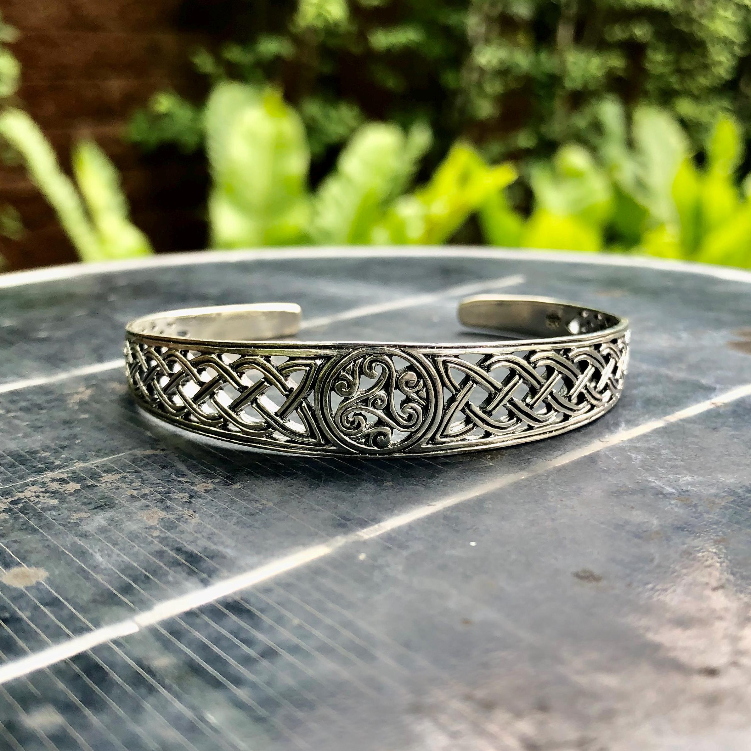 ハンドメイド 925 スターリングシルバー トリスケリオン ケルトノット