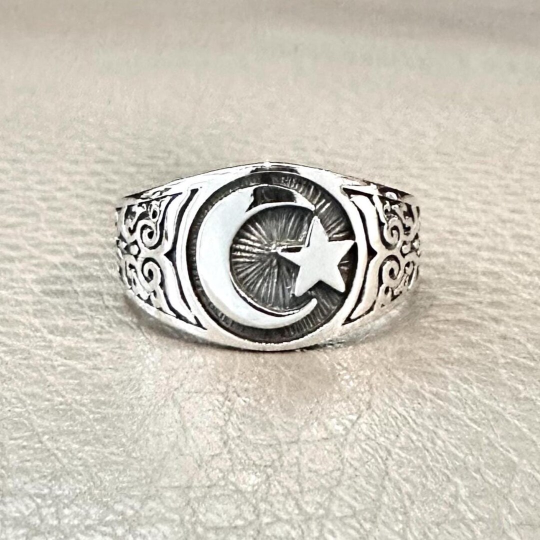 Handcrafted 925 Sterling Silver Small Star & Crescent Moon Ring