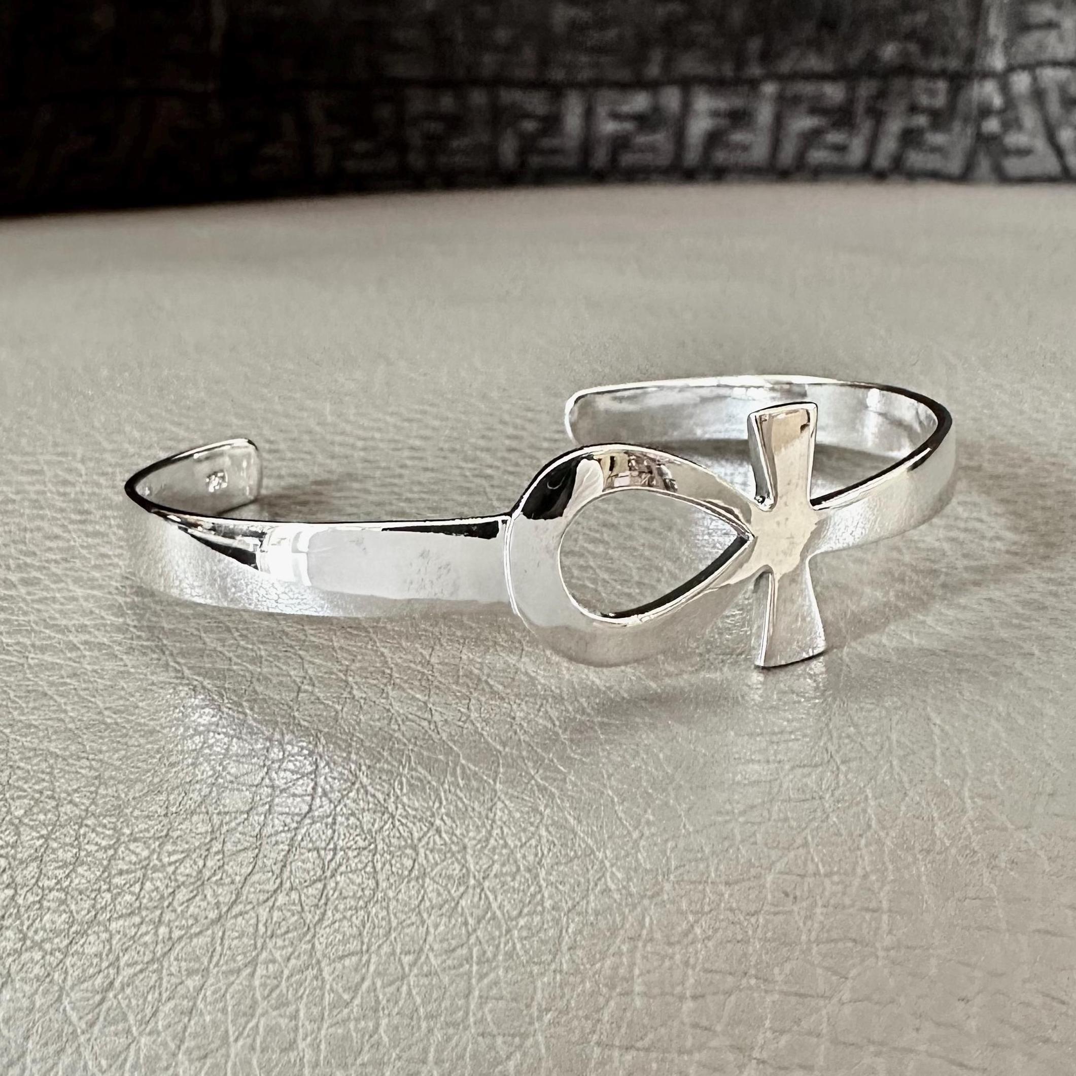 ankh アンク ビンテージ シルバー エチオピア Handcrafted 925 Sterling Silver Ankh Bracelet Egyptian Ankh Cross