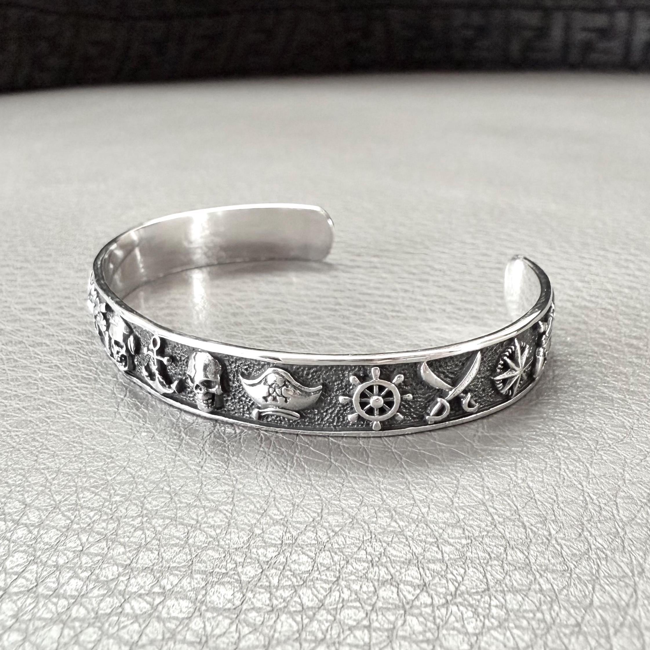 Handcrafted 925 Sterling Silver Pirate Skull Bracelet Punk Skull