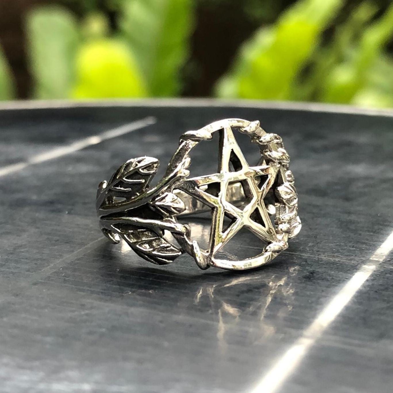 ペンタグラム彫刻のゴシックリング ペンタグラム彫刻のゴシックリング Handcrafted 925 Sterling Silver