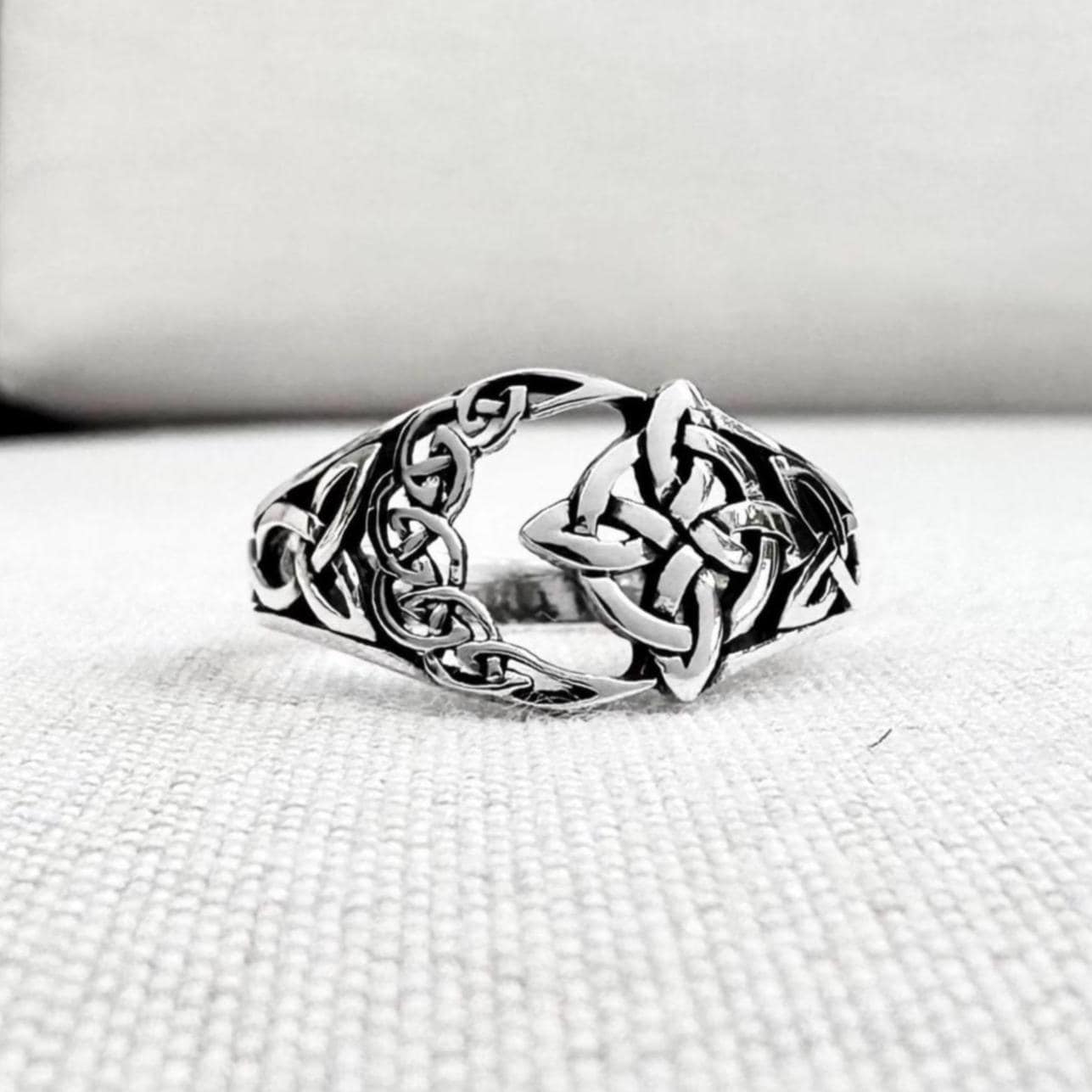 Witches Knot Ring Sterling Silver Anillo Nudo de Bruja Plata 925 Witches Knot Ring Sterling Silver Anillo Nudo de Bruja Plata 925