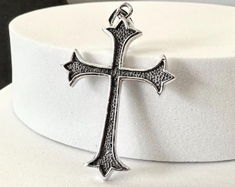 Collier Pendentif Croix Jésus Christ - Artisanat Fait Main - Corne De Yak Tibet