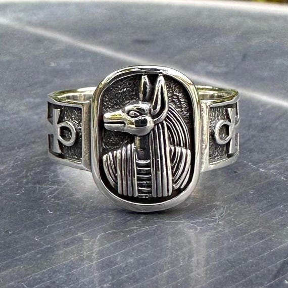 Anillo de Anubis en plata de ley 925, hecho a Amuleto de