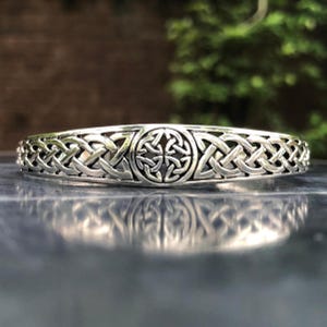 Handcrafted 925 Sterling Silver Celtic Knot Bracelet Viking Infinity Knot Norse Triquetra Bracelet Silver Jewelry Accessories Gift by VINTZ