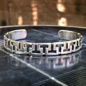 Handcrafted 925 Sterling Silver T Greek Key Bracelet Infinity T Key Pattern Cuff Bracelet Silver Fashion Jewelry Accessories Gift by VINTZ