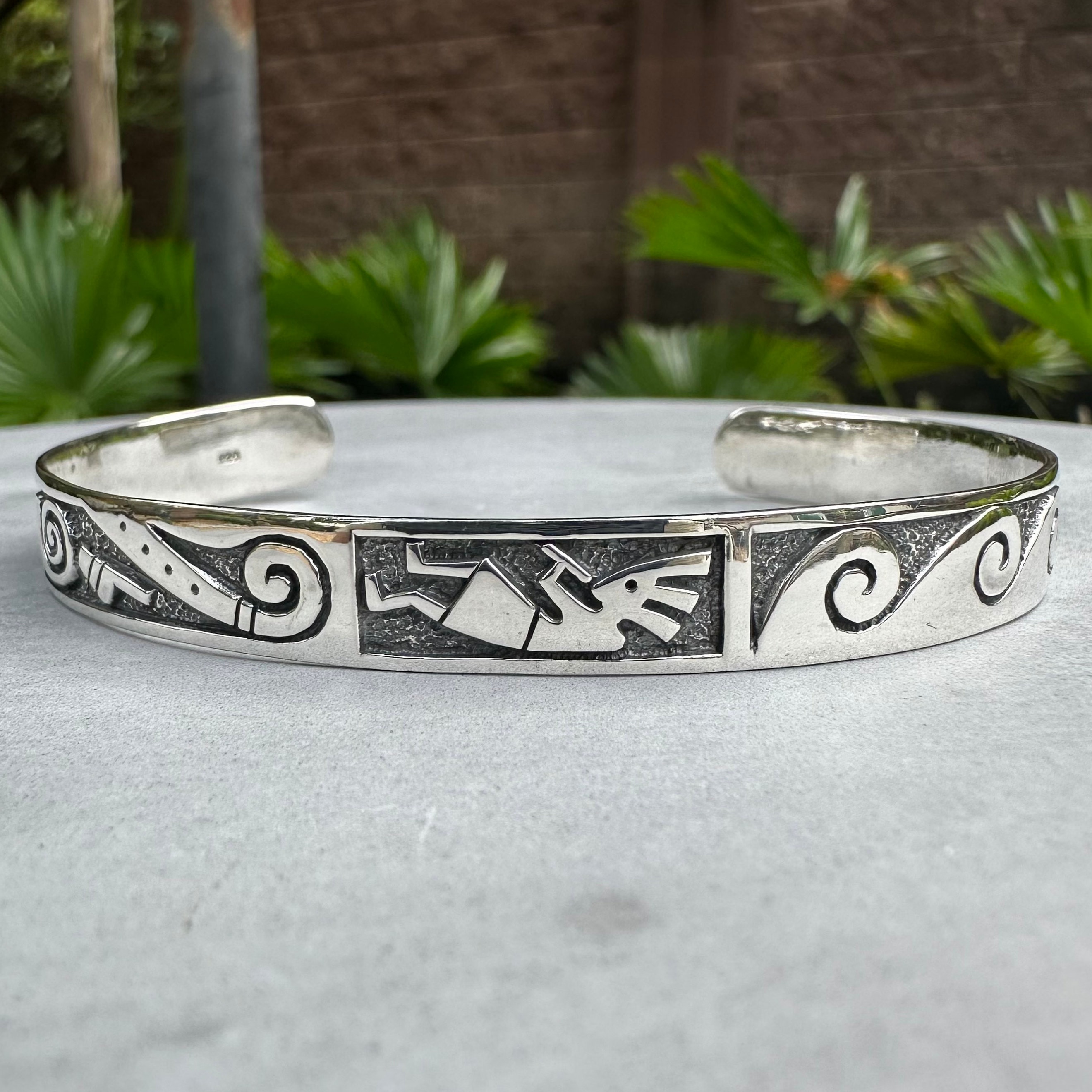 Historical Vintage Hopi Bueford Dawahoya 'Micro Chisel' Native American Jewelry Silver Pueblo Bracelet Historical Vintage Hopi Bueford Dawahoya 'Micro Chisel' Native American Jewelry Silver Pueblo Bracelet