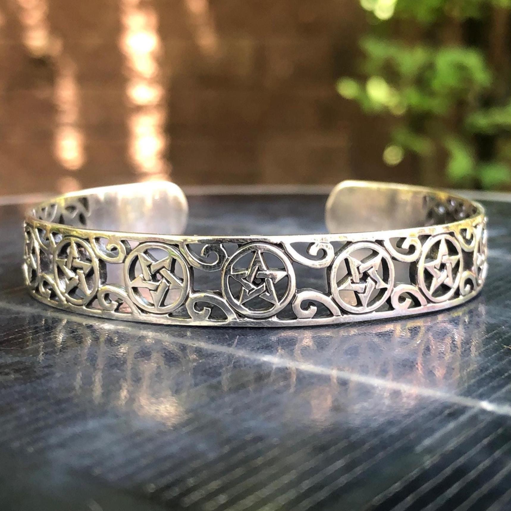 Sterling star cuff bracelet - Etsy 日本