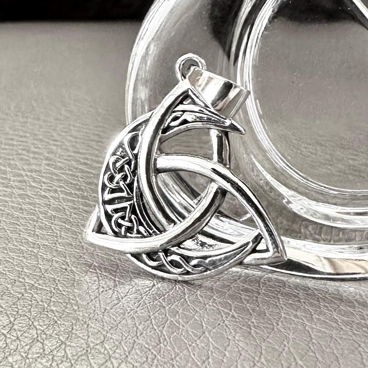 Handcrafted 925 Sterling Silver Triquetra Pendant Celtic Knot Design ...