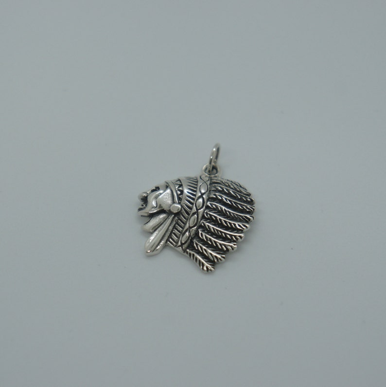 Indian Native American chief head sterling silver pendant 925