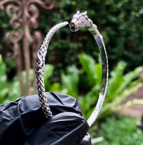 Bracciale a serpente in argento sterling 925 fatto a mano, bracciale rigido con serpente del mondo del mamba nero, accessorio per gioielli in argento, regalo di VINTZ - Italia