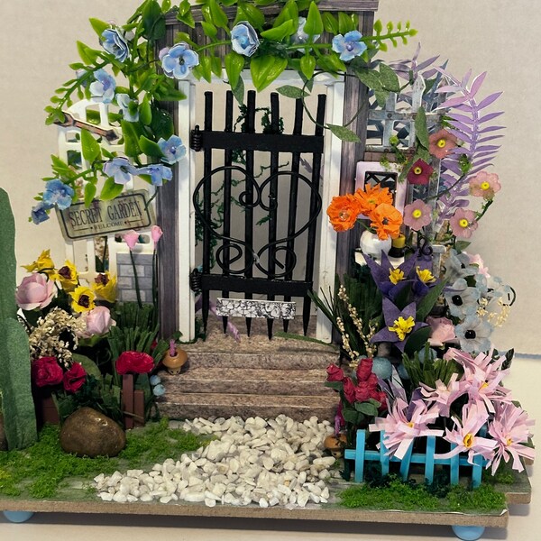 Secret Garden Miniature