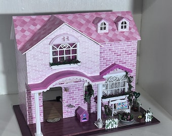 Miniature: Sweetheart Miniature Dollhouse - fully assembled-handcrafted