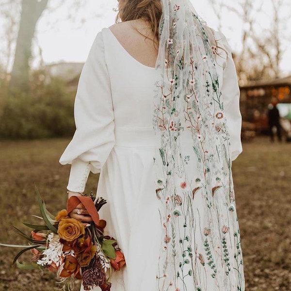 GREEN WILDFLOWER: floral embroidery bridal veil, green wedding, inspo, unique colorful veil, spring/summer/fall, floral veil, boho