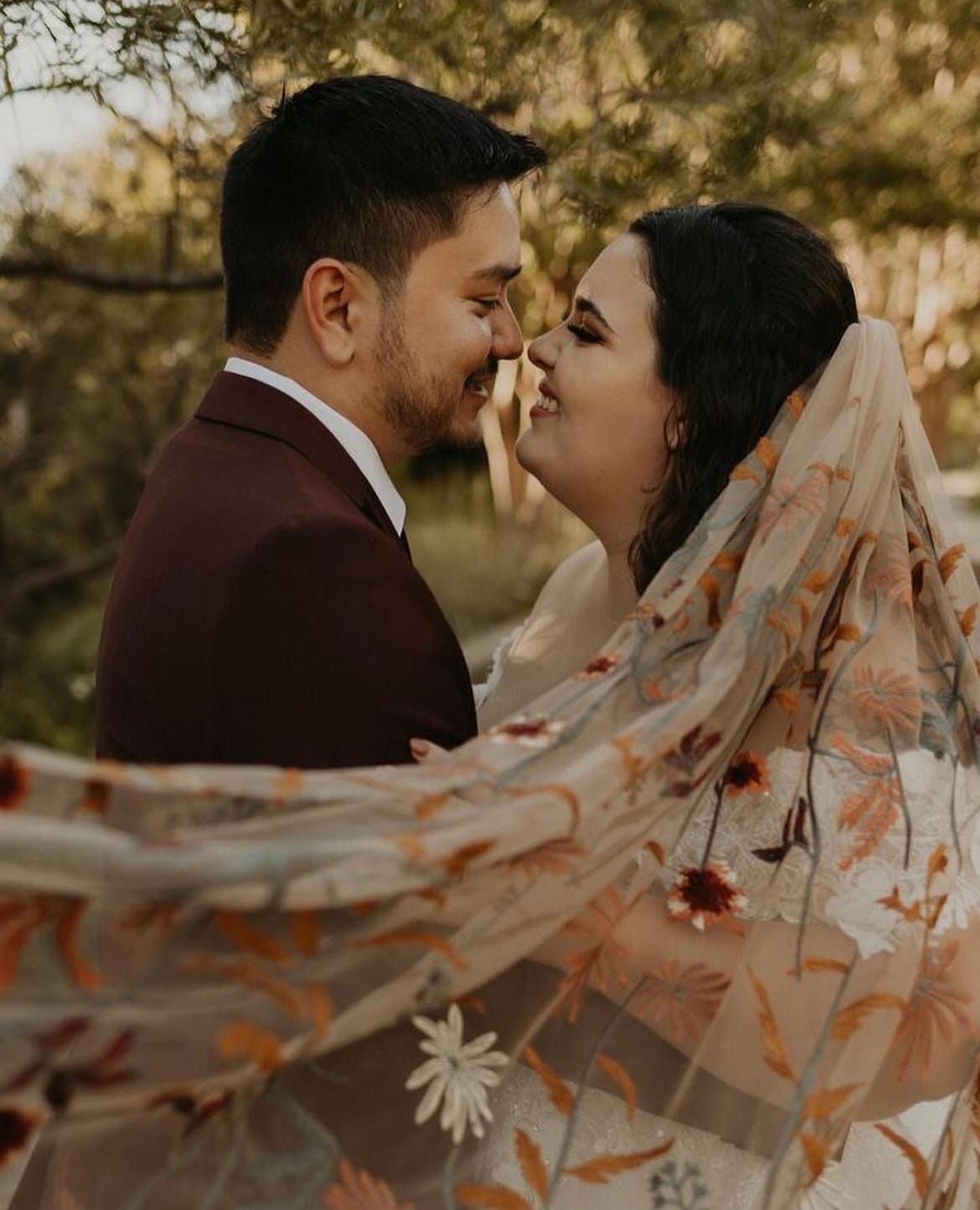 Hojas de otoño cayendo (bronceado) / velo de novia, boda de verano otoño,  velo de novia con bordado floral, inspiración para bodas, tendencias para  bodas, primavera - Etsy México, image size:1170x1445