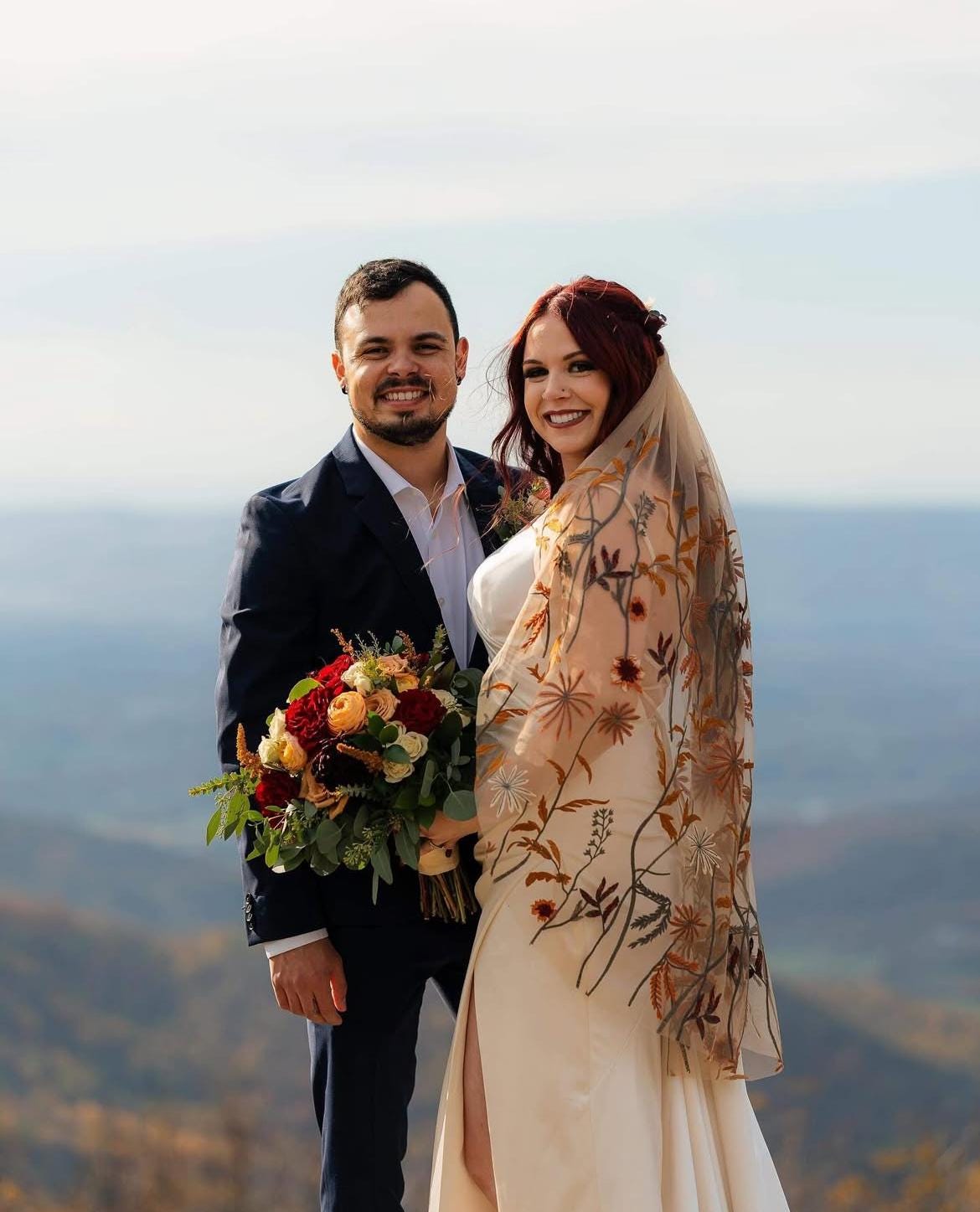 Hojas de otoño cayendo (bronceado) / velo de novia, boda de verano otoño,  velo de novia con bordado floral, inspiración para bodas, tendencias para  bodas, primavera - Etsy México, image size:1170x1447