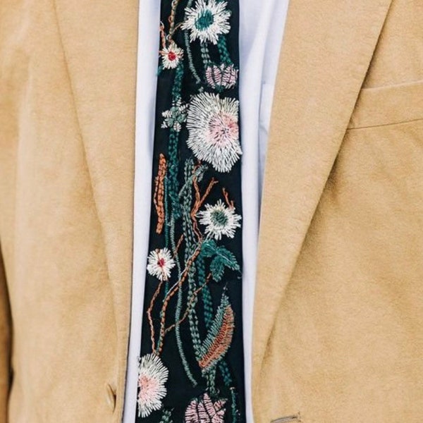 WILDFLOWER FORMAL TIE: prom tie, groom tie, groomsmen tie, floral tie, embroidery tie, wildflower veil, wedding tie, bridal veil, bow tie